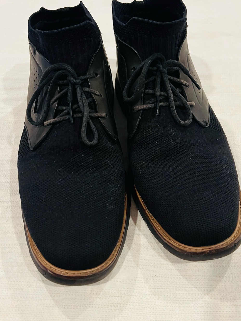 Mark Nason Men's Black leather & Knit Sneakers with Lace-Up Closure 
size 12
